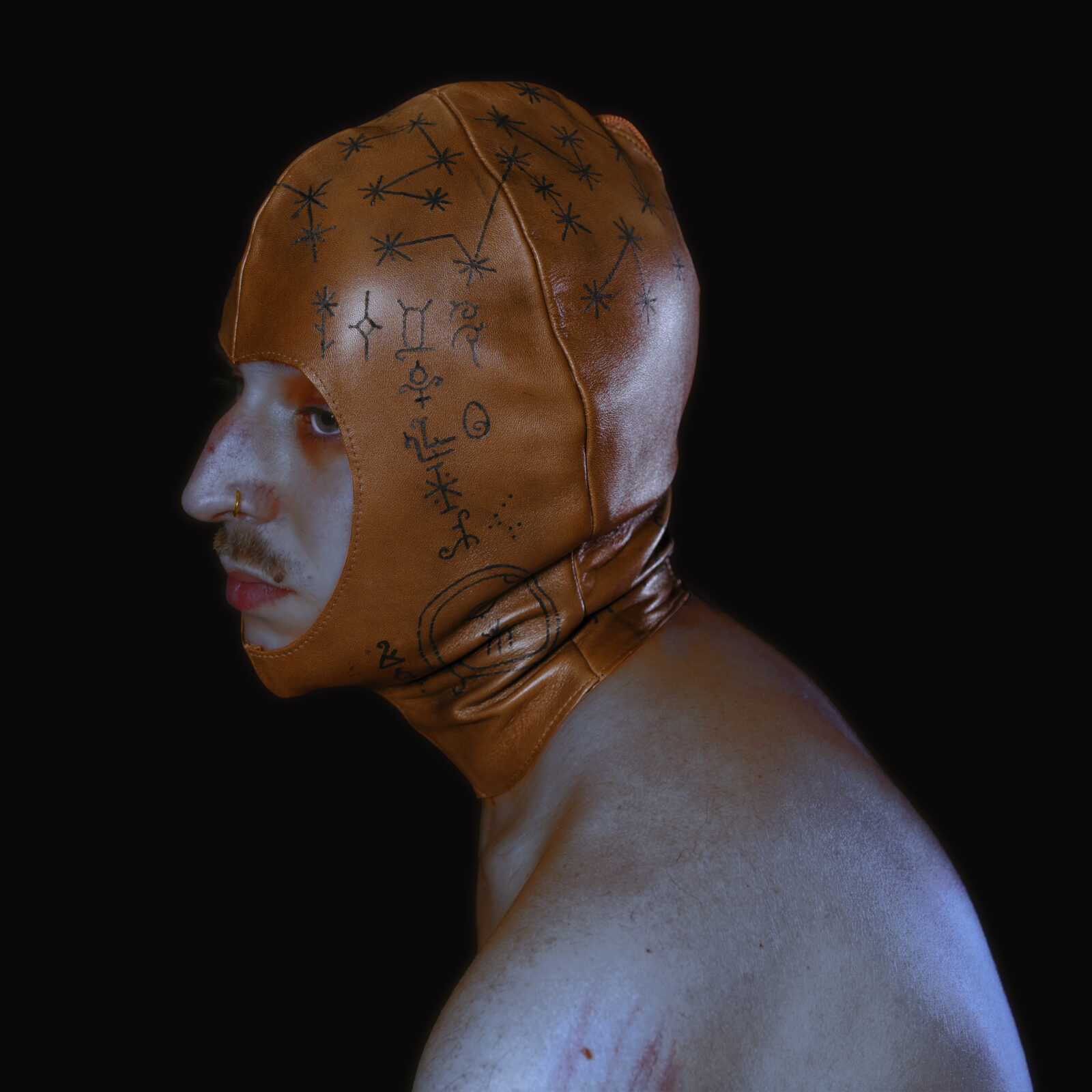 Tattooed hood - Imagen 5