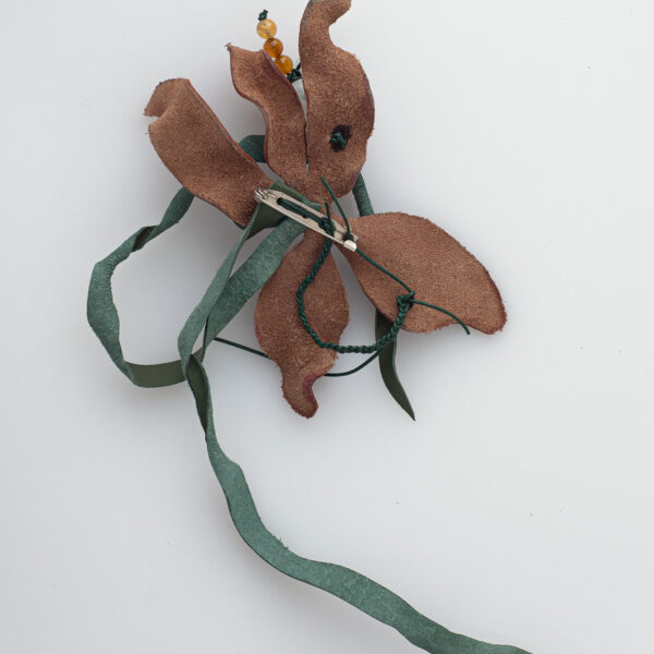 'Vastago' brooch